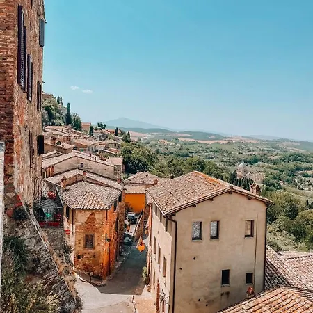 Apartment Il Loggione,montepulciano Esperienza Toscana, 150 Mt Da Piazza Grande