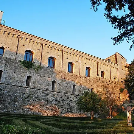 Apartment Il Loggione,montepulciano Esperienza Toscana, 150 Mt Da Piazza Grande
