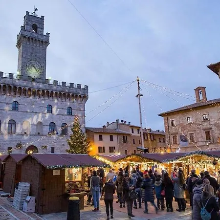Apartment Il Loggione,montepulciano Esperienza Toscana, 150 Mt Da Piazza Grande